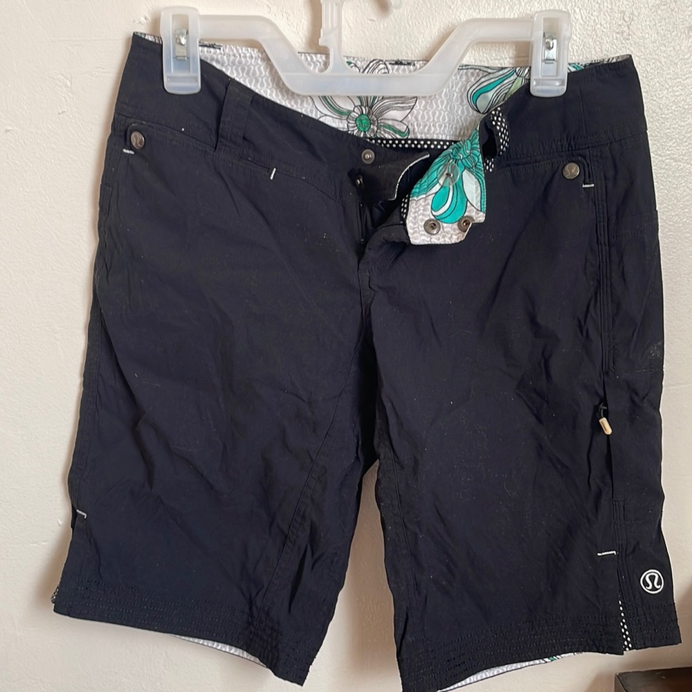 Black lululemon bermudas